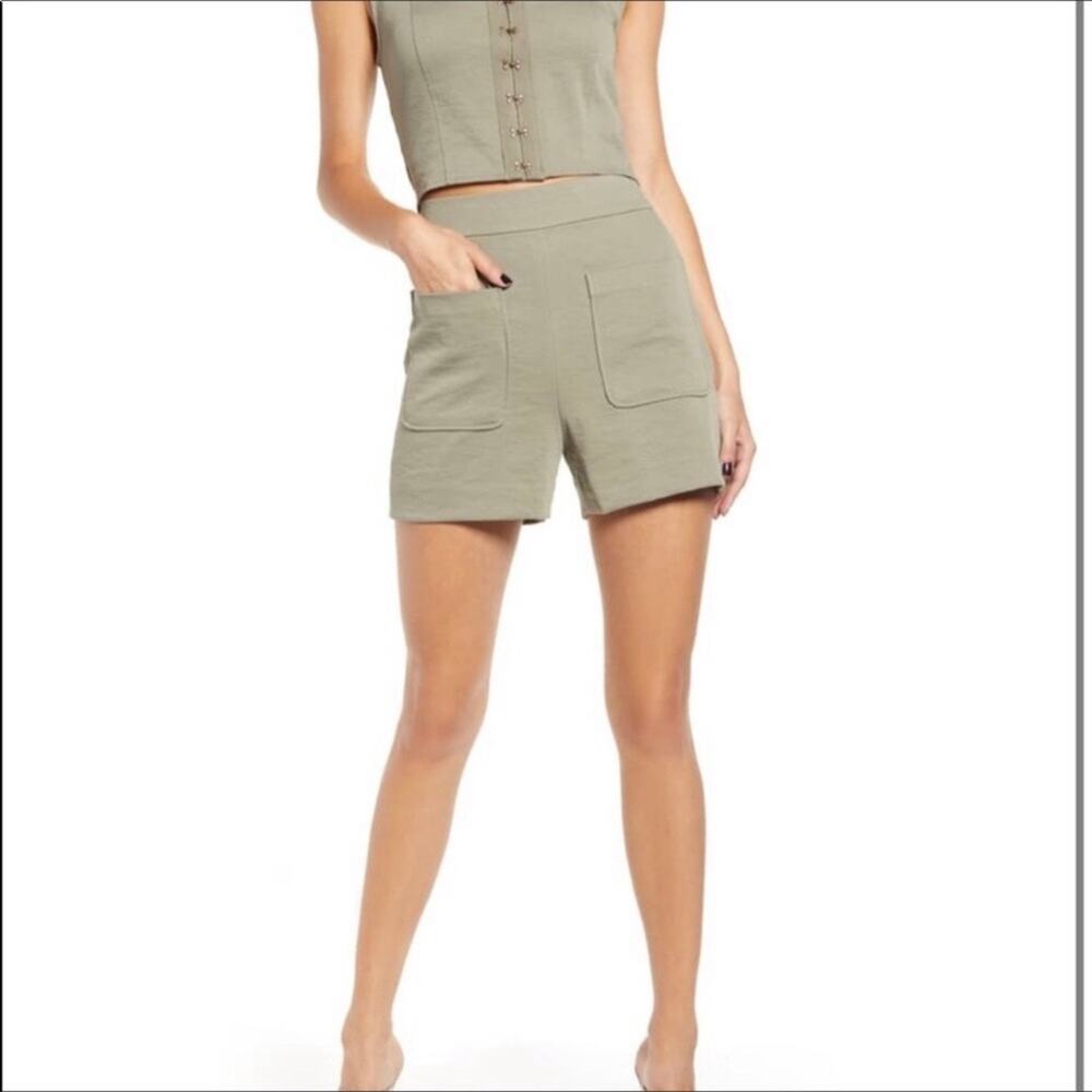 Leith Sage Olive Green Front Pocket High Waist Shorts Size XL New